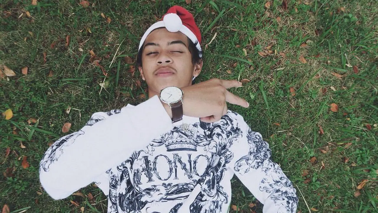 Bastian Steel