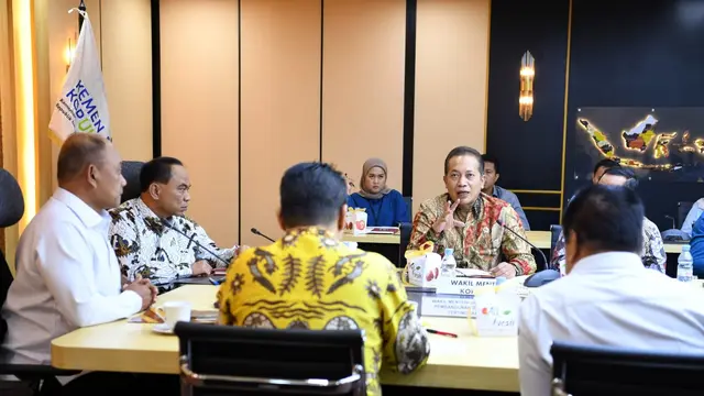 Menteri Koperasi Budi Arie Setiadi melihat peran koperasi dalam program Makan Bergizi Gratis (MBG)