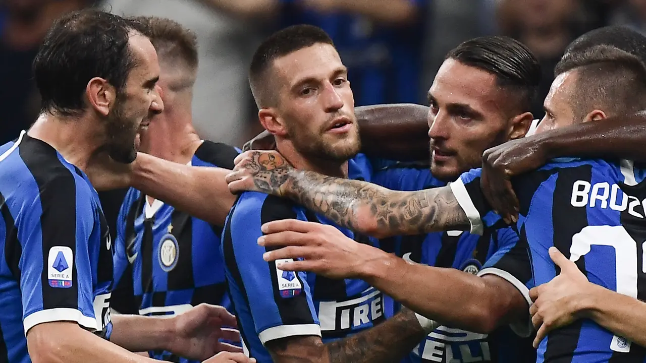 Inter Milan Bungkam Lazio di San Siro
