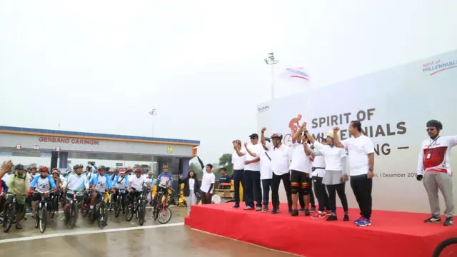 Kementerian BUMN  berkolaborasi bersama sejumlah BUMN menggelar Fun Bike bertajuk Spirit Of Millenials 'Gowes Bareng' yang diikuti oleh 1.000 generasi milenial BUMN, pada Sabtu pagi (1/12/2018).  Dok Kementerian BUMN