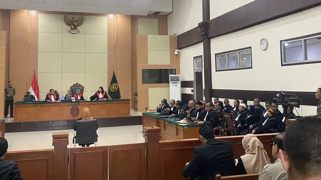 Sidang eksepsi Dokter Tifa di Pengadilan Negeri Jakarta Timur, Kamis (9/7/2026).