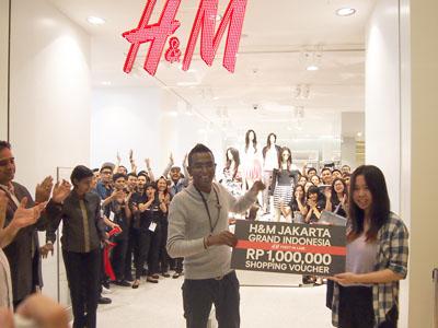 Pembukaan Toko Pertama Flagship H M di Indonesia Dihadiri Ratusan