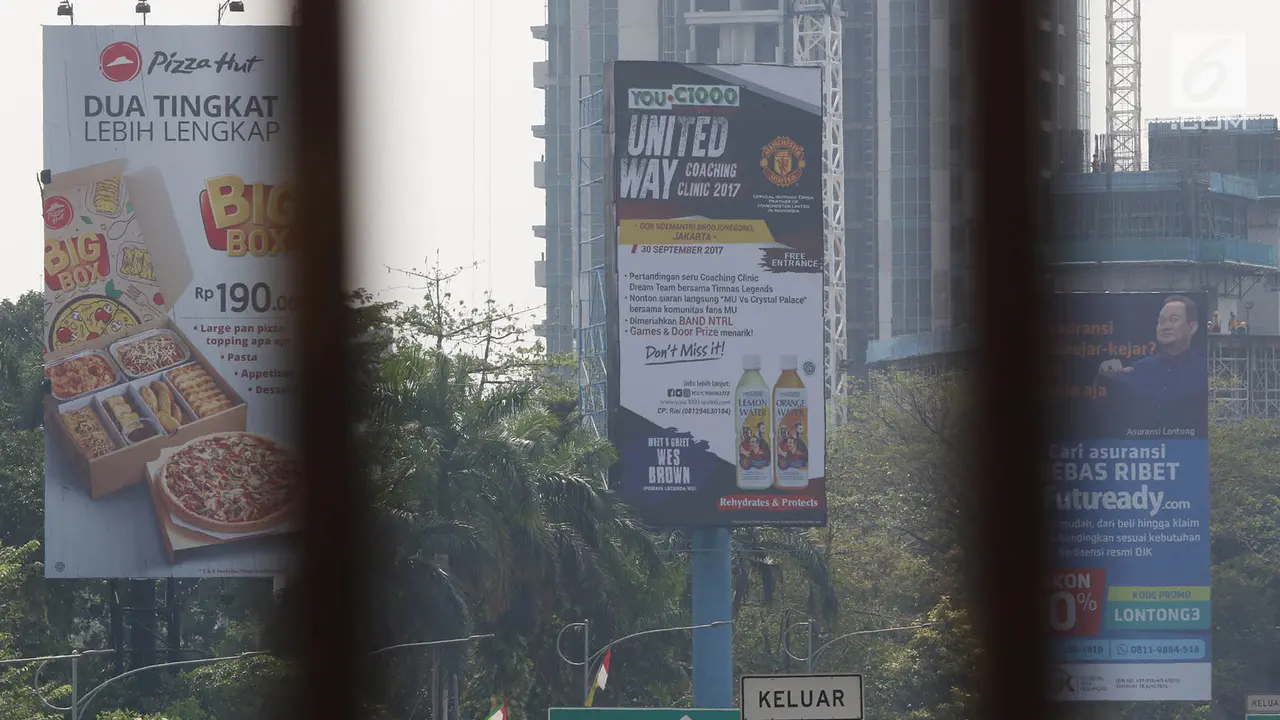 Pemprov DKI akan Bongkar Reklame Kadaluarsa