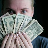 Menanti Senja, Fajar Mencuri Perhaian dengan Cara Unik di 