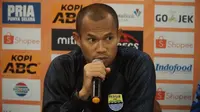 Kapten tim Persib Bandung Supardi Nasir meminta rekan-rekannya fokus jelang lawan Semen Padang. (Liputan6.com/Huyogo Simbolon)