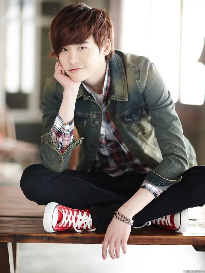 Lee Jong Suk