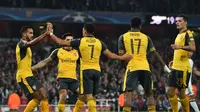 Sepasang Gol Walcott Bawa Arsenal Bungkam Basel