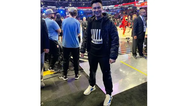Tak Terlupakan, Ini 7 Potret Seru Baim Wong saat Nonton NBA All Star 2020