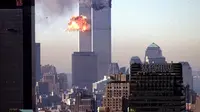 Serangan teroris di World Trade Center, New York, Amerika Serikat pada 9 September 2001 (AFP)