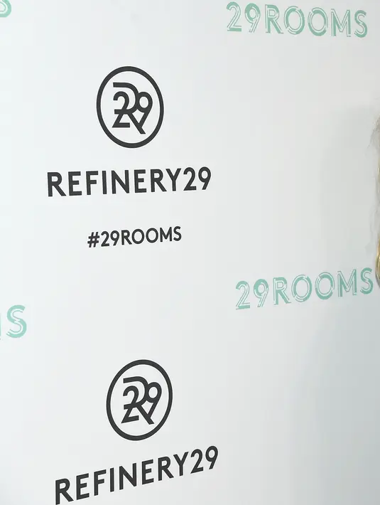 Seperti yang dilansir oleh laman Aceshowbiz, Drew membenarkan bahwa dirinya dan Chris hanya sebatas teman berbisnis. (AFP/Bintang.com)