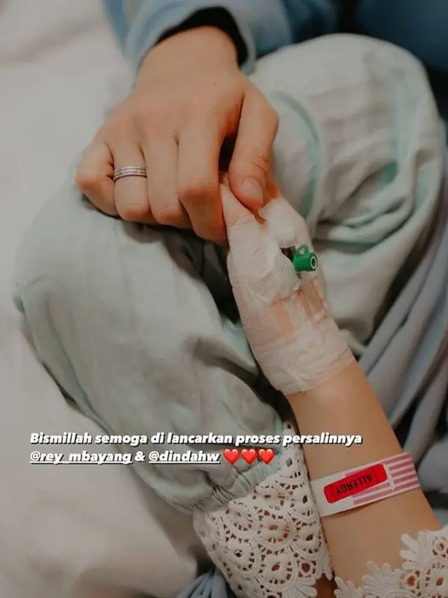 6 Momen Lahiran Anak Pertama Dinda Hauw, Dikaruniai Bayi Laki-laki