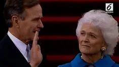 Barbara Bush, Mantan Ibu Negara Amerika Serikat meninggal dunia pada usia 92 tahun.