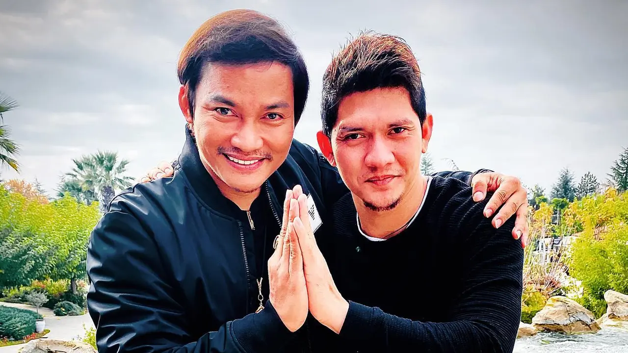 Sudah Seperti Saudara, Ini 7 Potret Kebersamaan Iko Uwais dan Tony Jaa