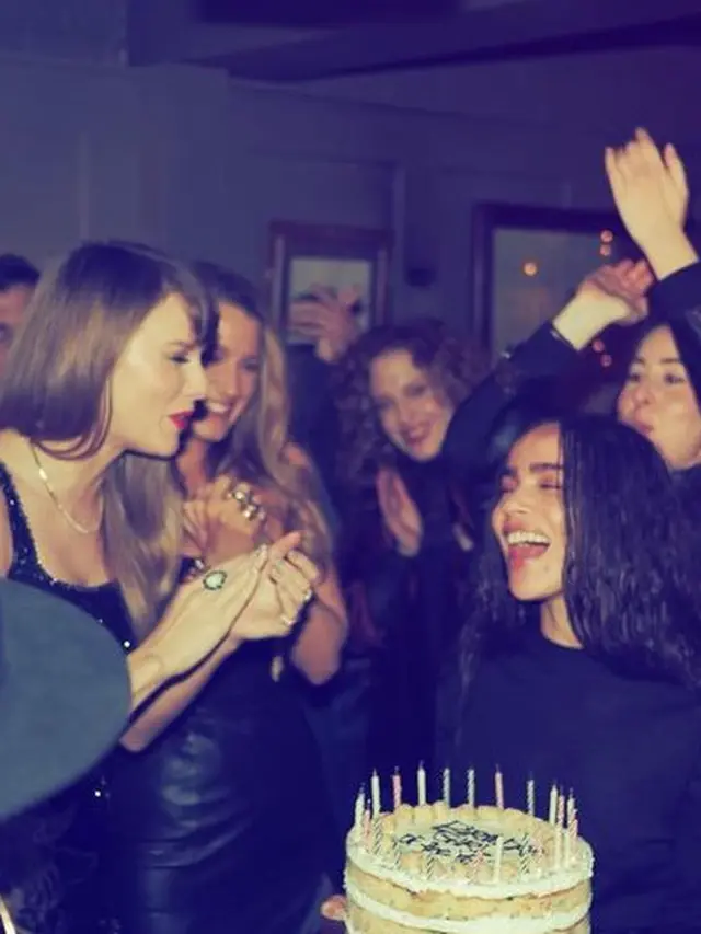 Taylor Swift Kenakan Mini Dress di hari ulang tahun.Dok. [@taylorswift]