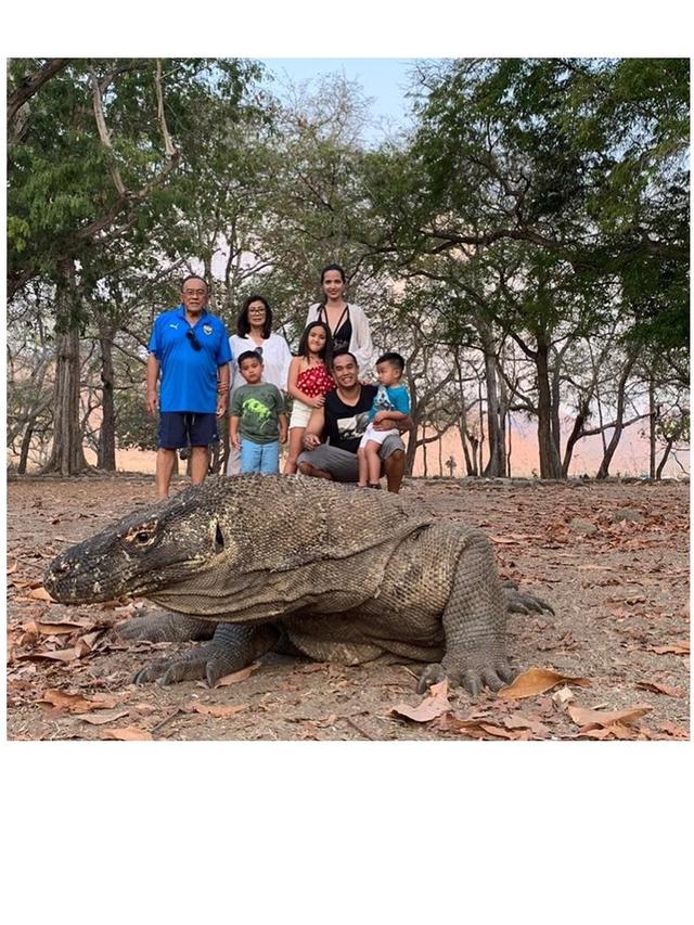 7 Gaya Seru Seleb Saat Liburan di Labuan Bajo, Terbaru Raffi Ahmad