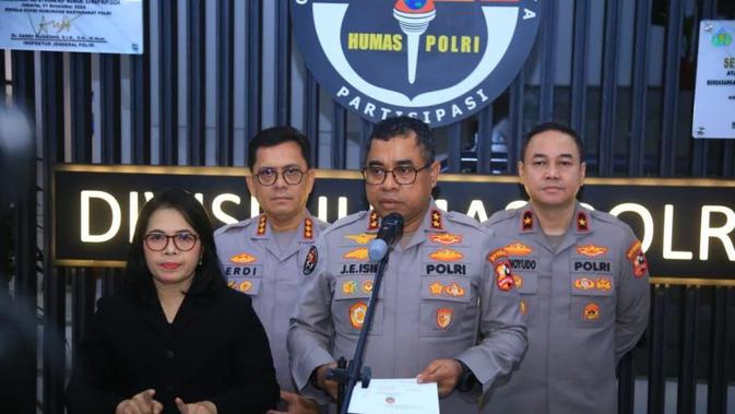 Polri Larang Personel 'Live Streaming' saat Bertugas