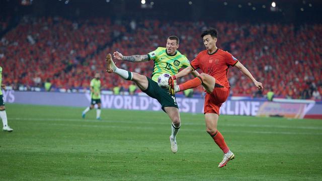 Timnas China vs Australia, Mitch Duke