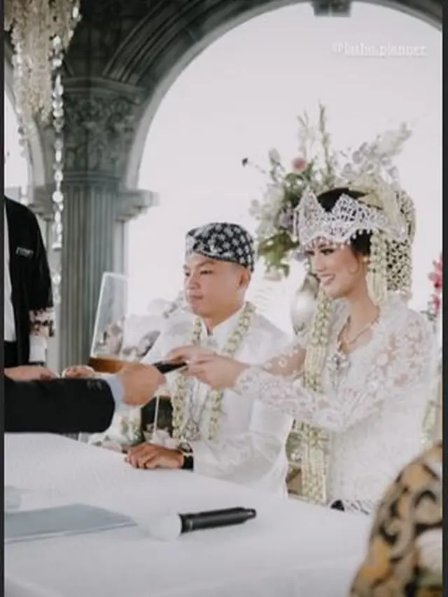 7 Momen Akad Nikah Atries Angel Mantan Kekasih Chef Juna, Usung Adat Sunda