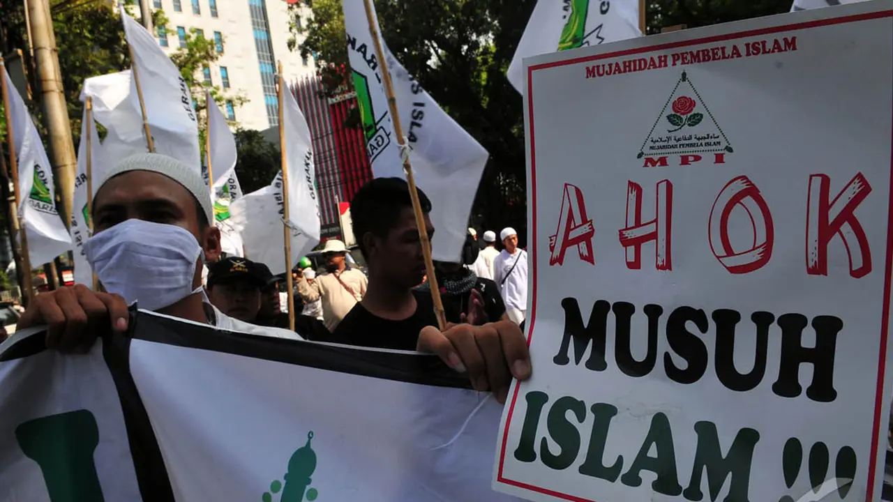 Tolak Ahok, Massa Ajak Anak-anak Demo