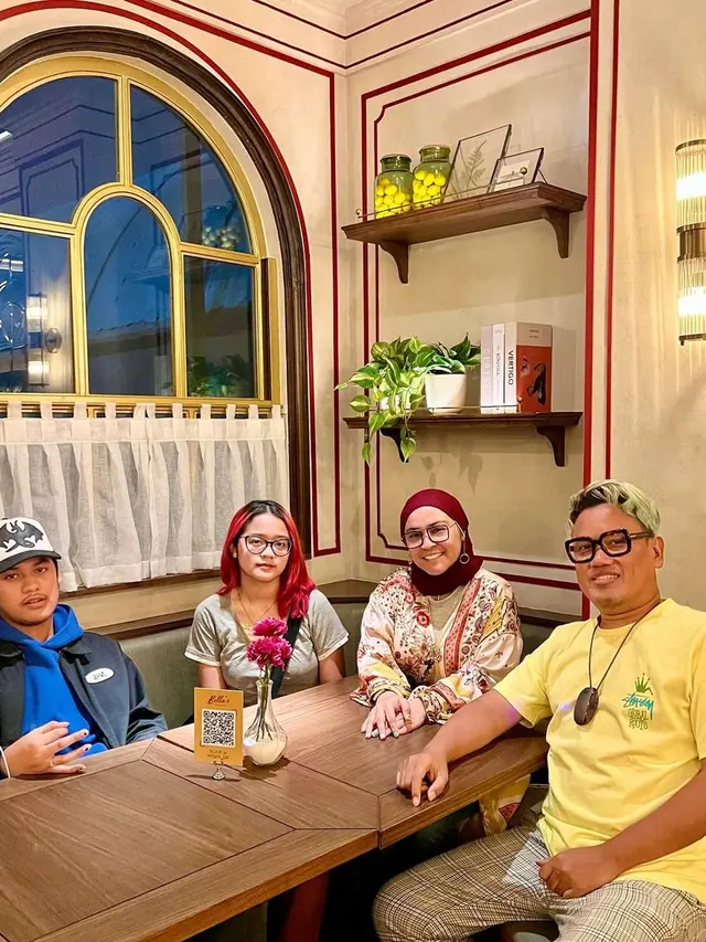 Nino Kuya dipuji makin ganteng usai potong rambut.