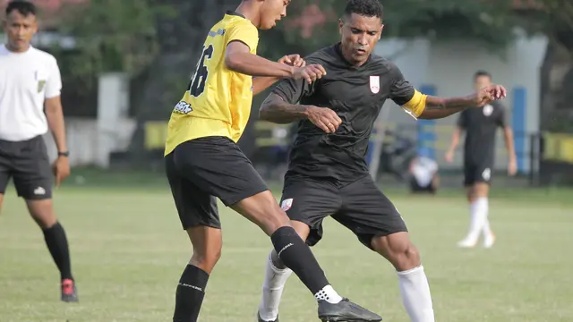Persis Solo vs Persika Karanganyar
