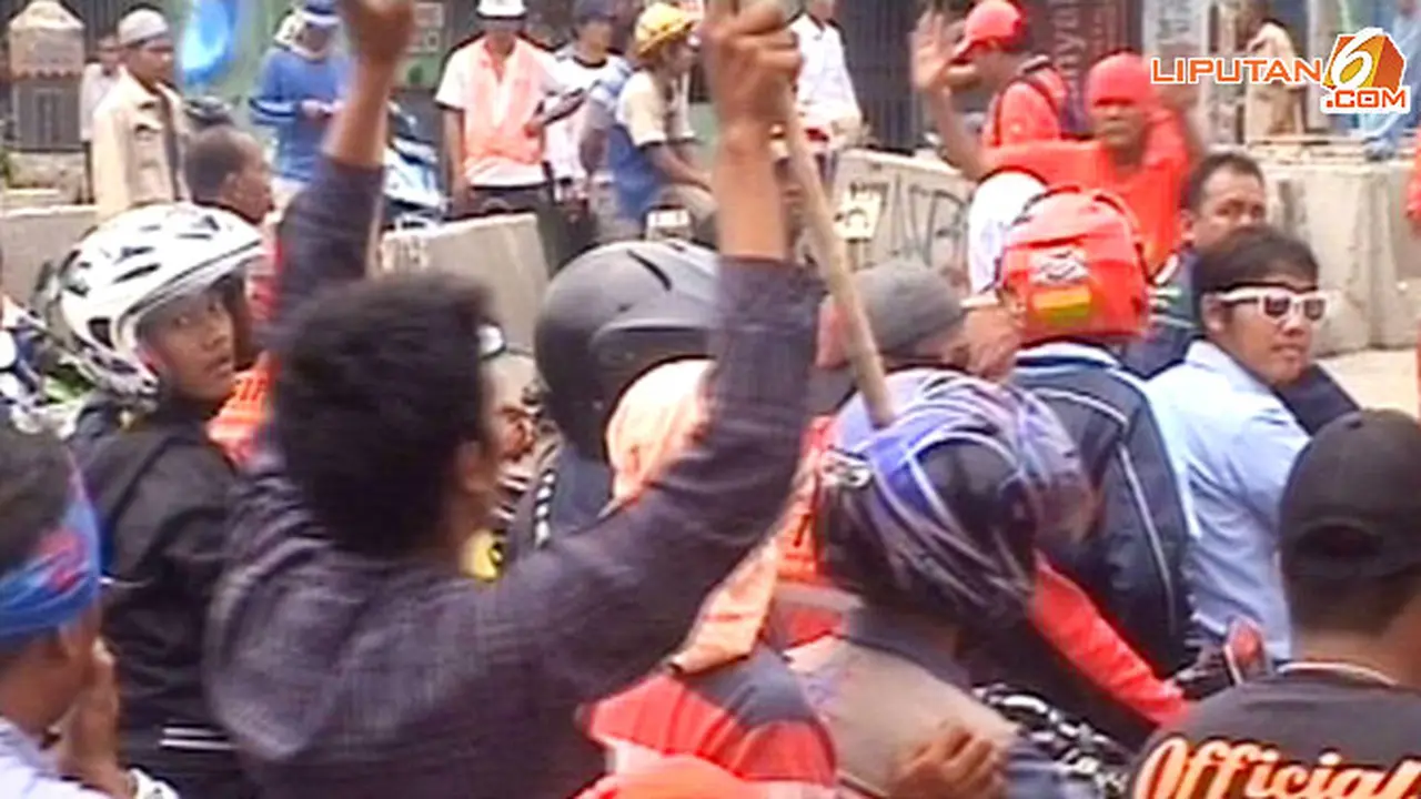 buruh-polisi-131031c.jpg
