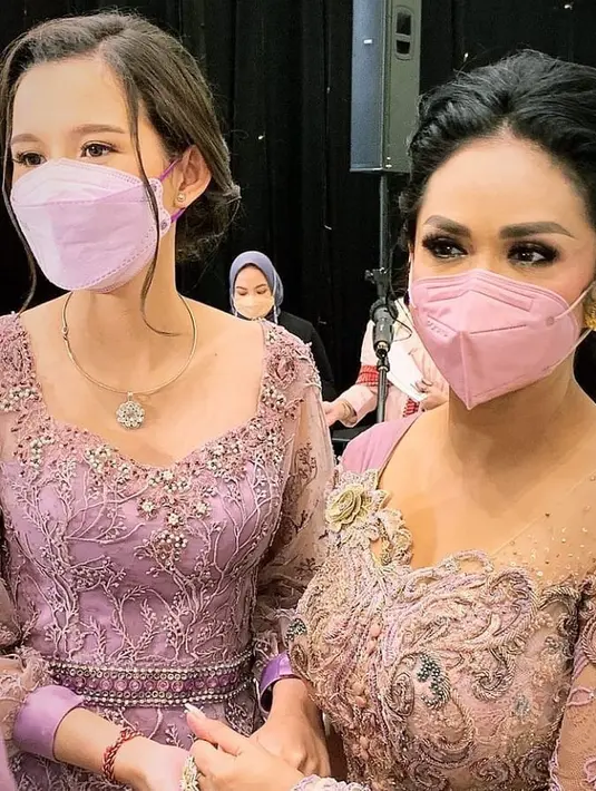 Azriel Hermansyah dan Sarah Menzel (Instagram/azriel_azh.lovemaknusantara)