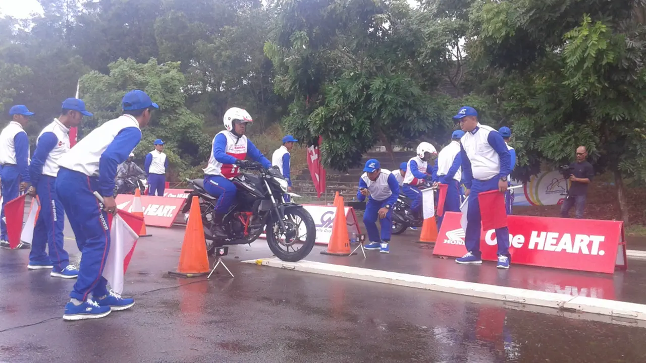 Astra Honda Motor Pilih Instruktur Keselamatan Berkendara Terbaik
