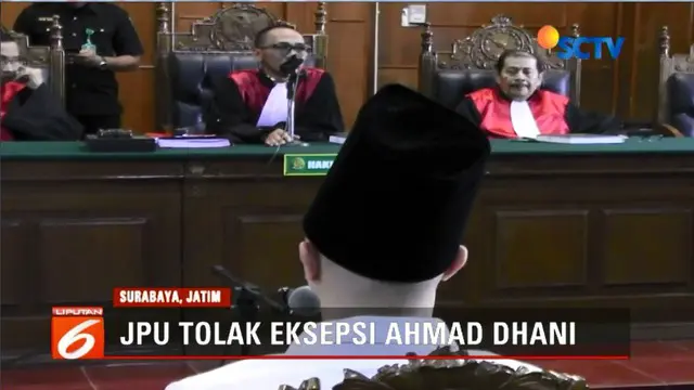 Jalani sidang ketiga kasus pencemaran nama baik, eksepsi Ahmad Dhani ditolak jaksa penuntut umum.