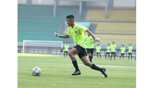 5 Potret Ruy Arianto, Gelandang Muda Persebaya Surabaya