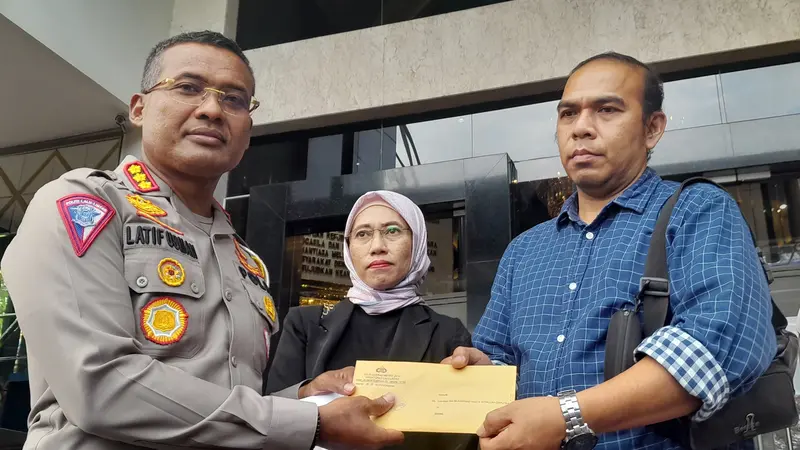 Orangtua Mahasiswa UI Hasya, Adi Syaputra dan Dwi Syafiera Putri Direktur Lalu Lintas Polda Metro Jaya, Kombes Latif Usman