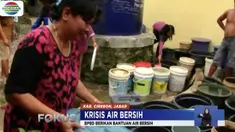 Agar mendapatkan air yang agak jernih, warga harus menggali lubang yang cukup dalam hingga 1 meter lebih.