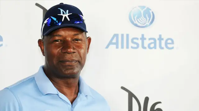 dennis-haysbert-131206b.jpg