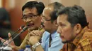 Wakil Gubernur DKI, Djarot Saiful Hidayat memberikan penjelasan dalam pertemuan dengan Ombudsman RI, di Jakarta, Selasa (26/7). Pertemuan terkait temuan Ombudsman terhadap penyimpangan di sejumlah sektor pelayanan di Ibu Kota (Liputan6.com/Gempur M Surya)