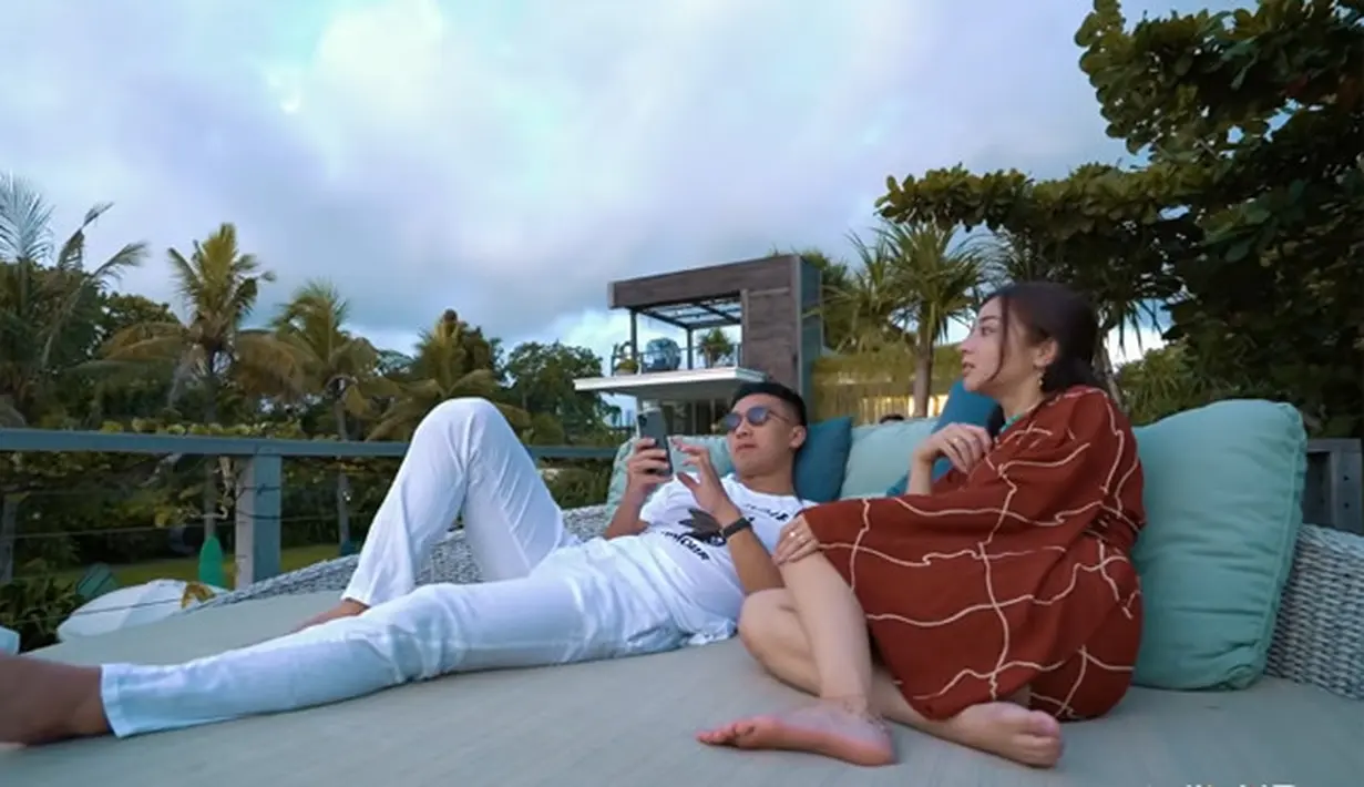 Nikita Willy dan Indra Priawan (Youtube/Nikita Willy Official)