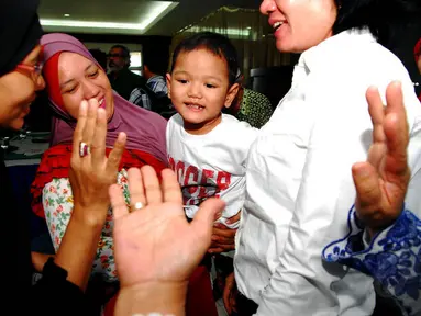 Iqbal Saputra sudah boleh meninggalkan RSUD Koja usai dirawat selama 2 bulan, Senin (12/5/14). (Liputan6.com/Miftahul Hayat)