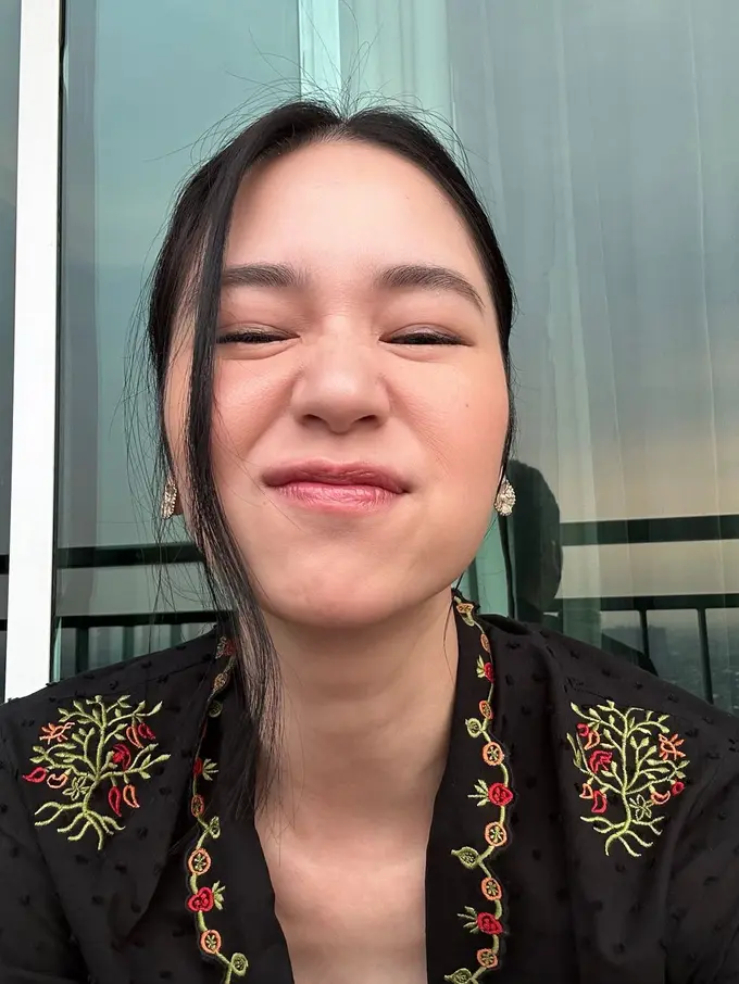 Laura Basuki lakukan selfie cantik (Instagram/laurabas)