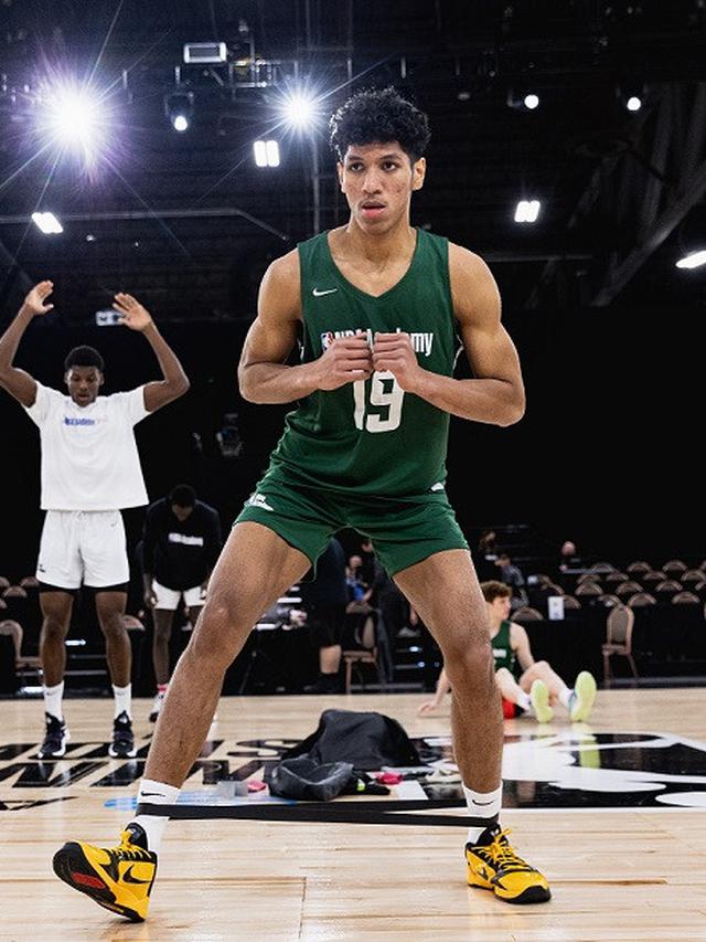 Pebasket Indonesia Derrick Michael Meretas Mimpi Menembus NBA