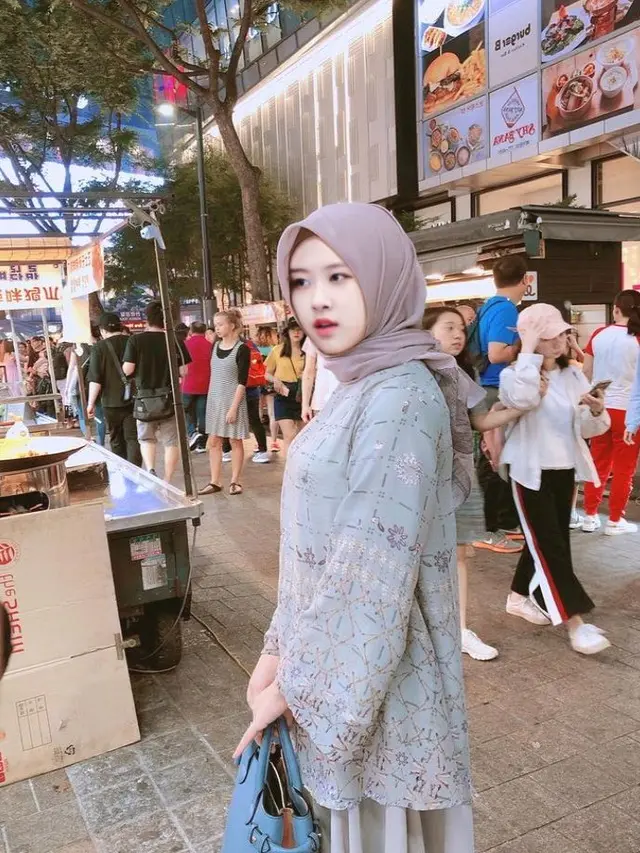 6 Editan Foto Blackpink Jika Ikut Puasa Ramadhan di Indonesia Ini Kocak