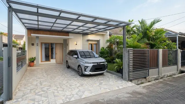 Ide Lantai Carport dengan Kanopi Transparan