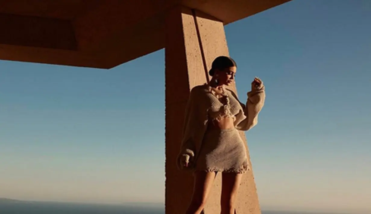 Sumber menambahkan, kii Chyna tak lagi mengizinkan Kylie menampakan wajah di depan buah hatina, King Kairo. (Instagram/Kyliejenner)