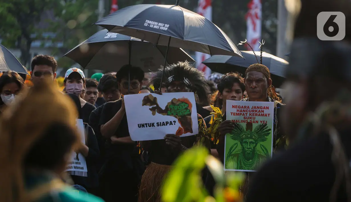 Surat terakhir untuk Presiden Joko Widodo berisi kekecewaan atas tidak terealisasinya janji-janji untuk keadilan bagi korban pelanggaran HAM selama 10 tahun berkuasa. (Liputan6.com/Angga Yuniar)