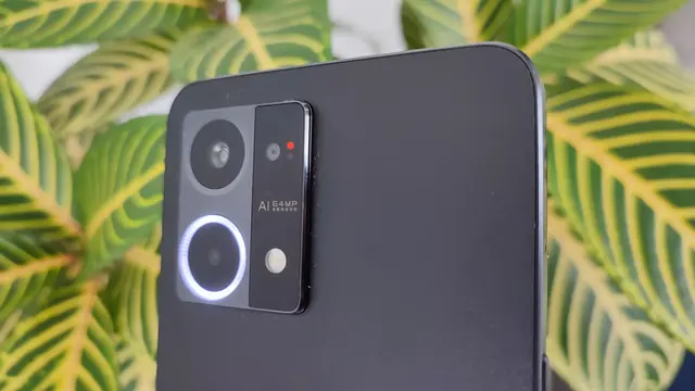 Oppo Reno8 (Liputan6.com/Giovani Dio Prasasti)