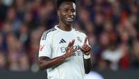 Gestur Vinicius setelah Barcelona Juara: Flexing Real Madrid dengan 15 Trofi UCL, tapi Ikut Beri Selamat