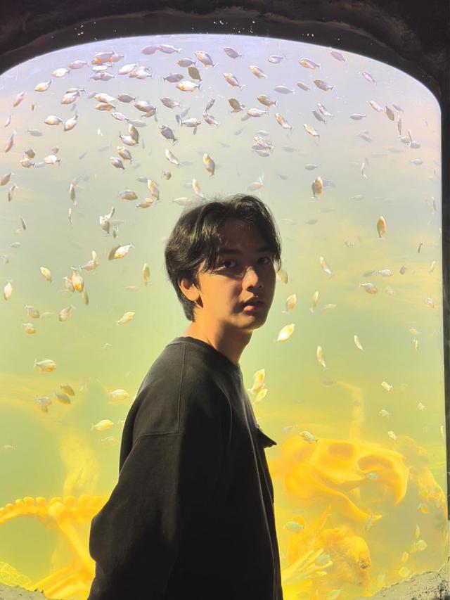 Biodata Lengkap Ari Irham, Aktor yang Ternyata Juga Nge-DJ Sejak Usia Muda