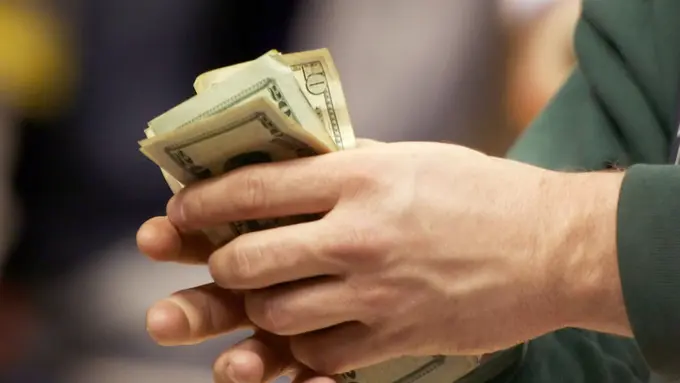 Dapat Uang Dadakan? Kamu Bisa Alokasikan di 3 Tempat Ini