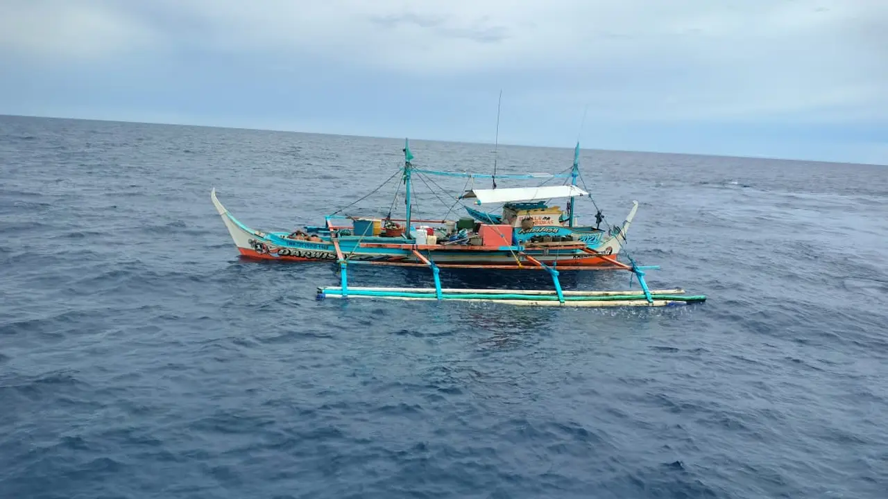 KKP menangkap satu kapal ikan asing berbendera Filipina yang beroperasi di Wilayah Pengelolaan Perikanan Negara Republik Indonesia. (Dok KKP)
