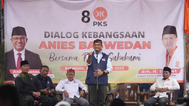 Bakal calon presiden (Bacapres) dari Koalisi Perubahan Anies Baswedan, berdialaog dengan kelompok petani di Sukabumi, Jawa Barat. (Istimewa)