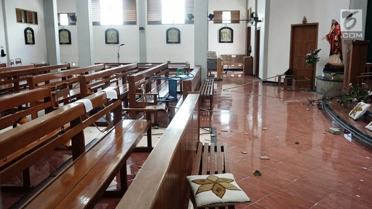 Polisi Olah TKP Penyerangan Gereja Santa Lidwina Bedog Yogyakarta