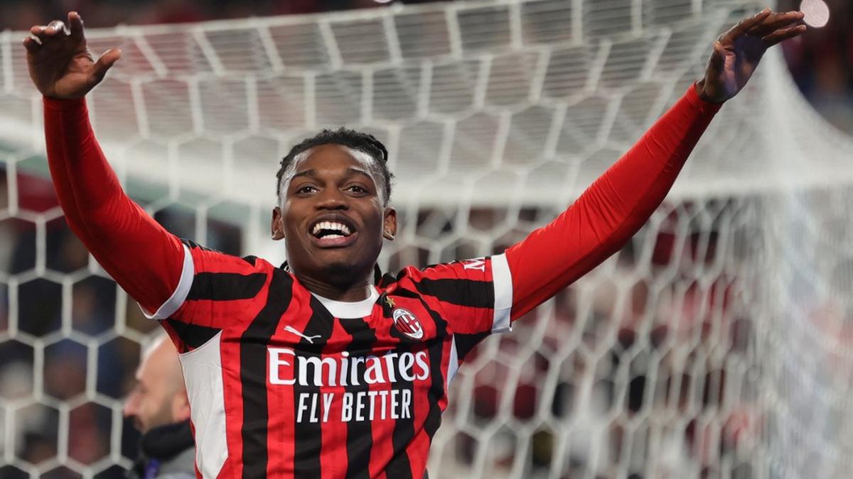 Apa Alasan Sergio Conceicao Sering Menempatkan Rafael Leao di Bangku Cadangan?